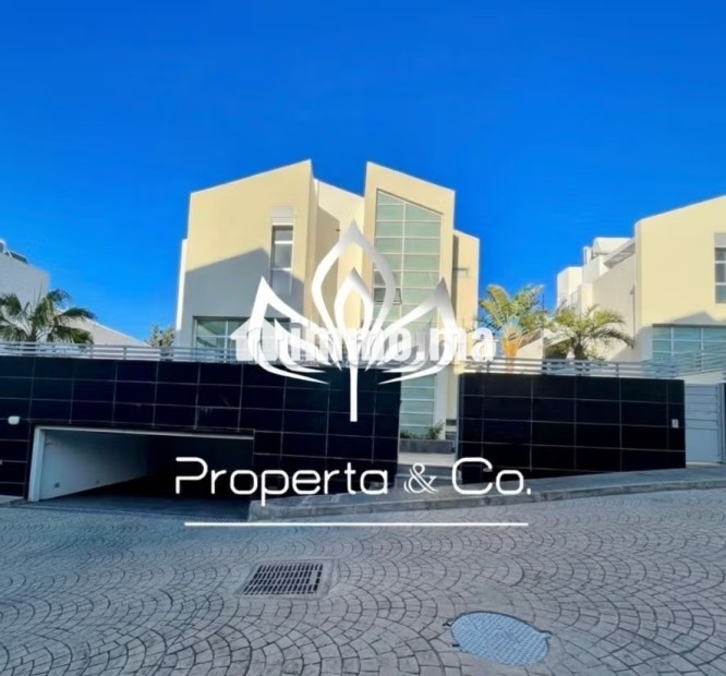 Somptueuse villa avec piscine et vue mer en vente à Tanger - Vente Immobilier - Tanger - photo 1