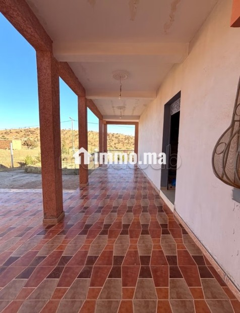 Trouvez votre maison à acheter à Jerada. 2 chambres agréables. Salon traditionnel marocain - Vente Immobilier - Jerada - photo 3
