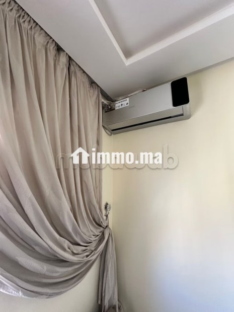 Location d'un appartement à Mhamid. Surface de 70 m². Salon Marocain et antenne parabolique - Vente Immobilier - Marrakech - photo 7