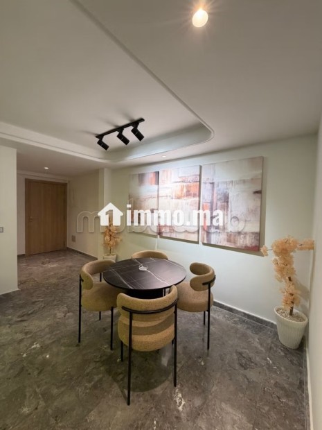 Grand appartement à louer dans le centre-ville de Tanger. Surface totale 90 m². Entièrement meublé - Location Immobilier - Tanger - photo 2