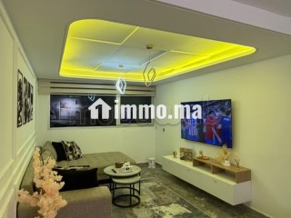 Grand appartement à louer dans le centre-ville de Tanger. Surface totale 90 m². Entièrement meublé - Appartement à louer - Tanger