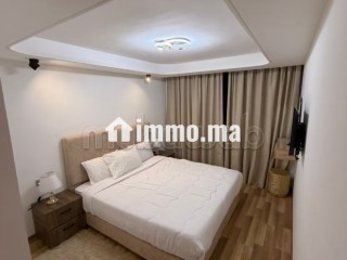 Grand appartement à louer dans le centre-ville de Tanger. Surface totale 90 m². Entièrement meublé - Appartement à louer - Tanger