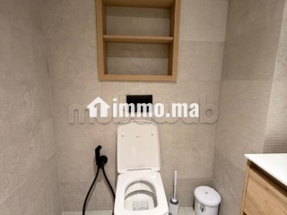 Grand appartement à louer dans le centre-ville de Tanger. Surface totale 90 m². Entièrement meublé - Appartement à louer - Tanger