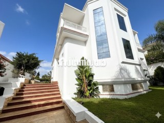 Location Villa Semi Meublé avec PISCINE - Villa à louer - Tanger