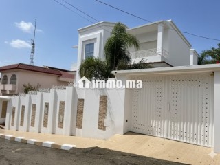 Location Villa Semi Meublé avec PISCINE - Villa à louer - Tanger