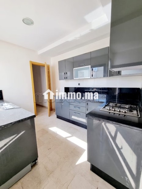 Top appart terrasse dernier etage - Location Immobilier - Casablanca - photo 4