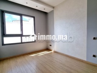 Top appart terrasse dernier etage - Appartement à louer - Casablanca