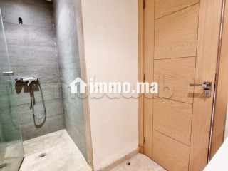 Top appart terrasse dernier etage - Appartement à louer - Casablanca