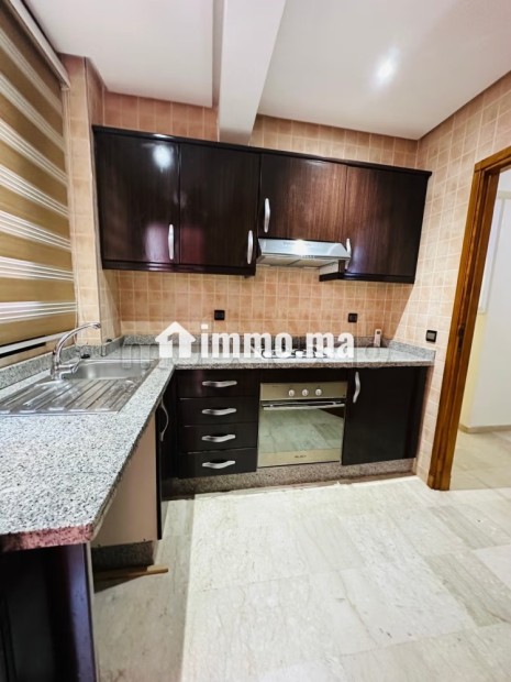 Superbe appartement à louer à Guéliz. Superficie 105 m². Système de parabole et résidence sécurisée - Location Immobilier - Marrakech - photo 3
