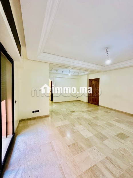 Superbe appartement à louer à Guéliz. Superficie 105 m². Système de parabole et résidence sécurisée - Location Immobilier - Marrakech - photo 4