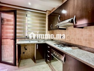 Superbe appartement à louer à Guéliz. Superficie 105 m². Système de parabole et résidence sécurisée - Appartement à louer - Marrakech