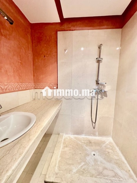 Très jolie appartement vide à Guéliz. 94 mètre - Location Immobilier - Marrakech - photo 7