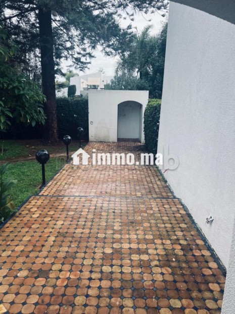 Bir kacem villa avec ch. Central et piscine à louer - Location Immobilier - Rabat - photo 5
