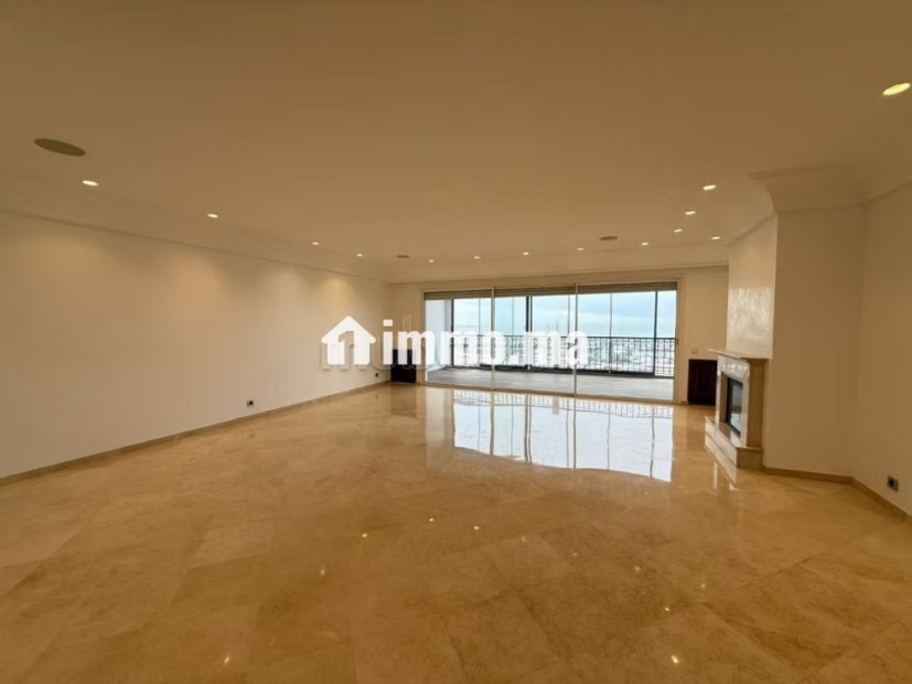 Ain diab/appart rénove 3 chambres vue mer - Location Immobilier - Casablanca - photo 3