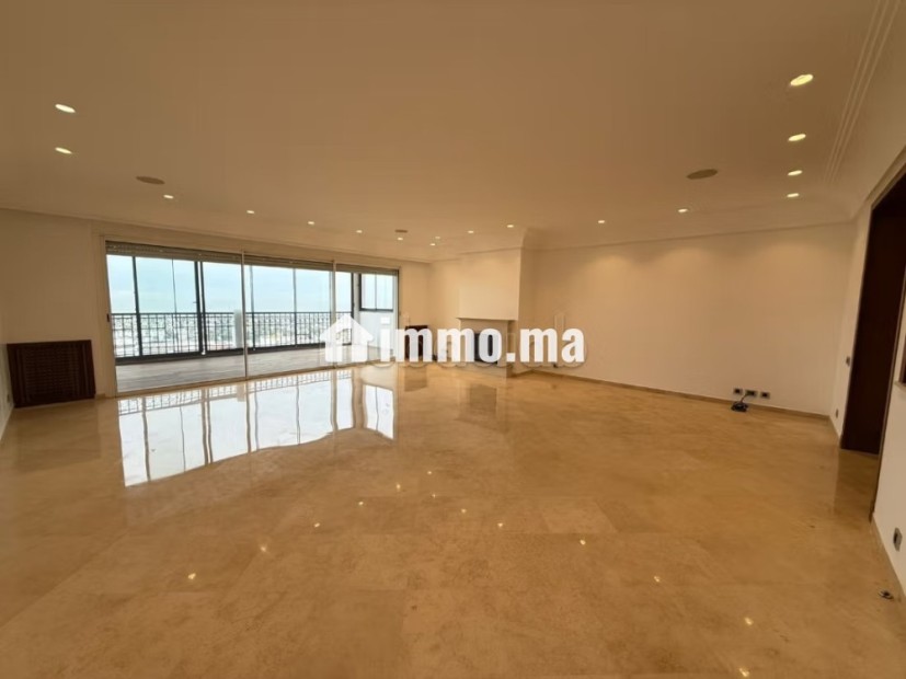 Ain diab/appart rénove 3 chambres vue mer - Location Immobilier - Casablanca - photo 4