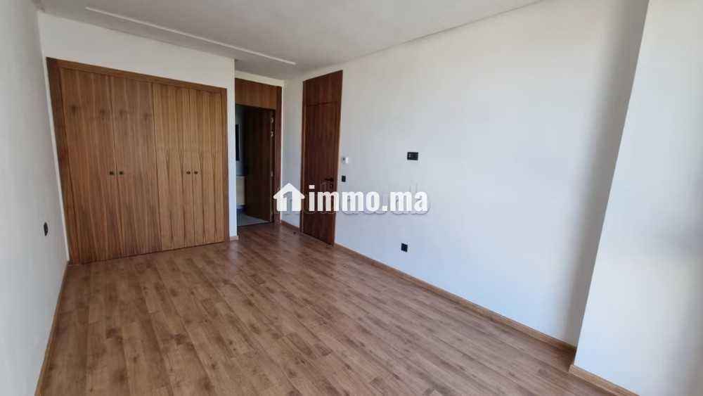 Appartement avec terrasse en étage supérieur CFC - Location Immobilier - Casablanca - photo 8