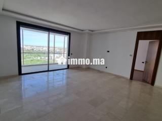 Appartement avec terrasse en étage supérieur CFC - Appartement à louer - Casablanca