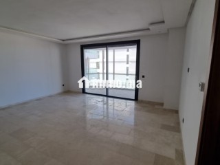 Appartement avec terrasse en étage supérieur CFC - Appartement à louer - Casablanca