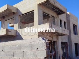 Vente villa semi finie à Route de Fez. Surface totale 398 m². Conciergerie à disposition, système de climatisation - Villa à vendre - Marrakech