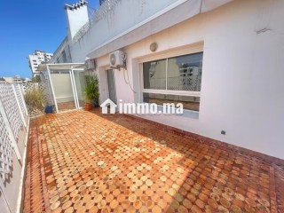 Très bel appartement familial de 178m2 avec grande terrasse de 50m2 à la location Vide à quartier Racine - Appartement à louer - Casablanca
