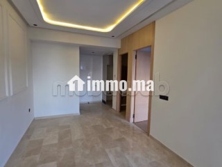 Location studio vide à l’oasis - Appartement à louer - Casablanca