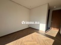 Appartement en location à Casablanca Finance City. 2 chambres. Porte blindée, salon marocain - miniature 3