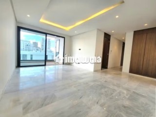 Appartement en location à Casablanca Finance City. 2 chambres. Porte blindée, salon marocain - Appartement à louer - Casablanca
