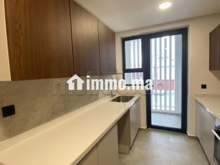 Appartement en location à Casablanca Finance City. 2 chambres. Porte blindée, salon marocain - Appartement à louer - Casablanca