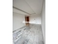 Louez cet appartement à Casablanca Finance City.
Superficie 109 m².
Salon traditionnel et porte blindée - miniature 2