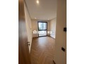 Louez cet appartement à Casablanca Finance City.
Superficie 109 m².
Salon traditionnel et porte blindée - miniature 4