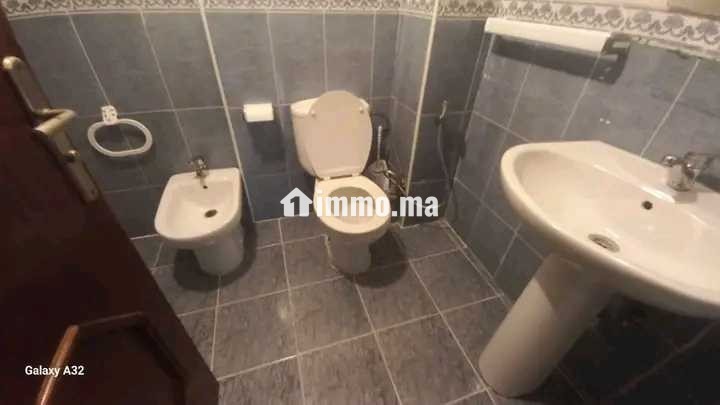 2 chambres salon vide derrière lycée Lyautey - Location Immobilier - Casablanca - photo 7