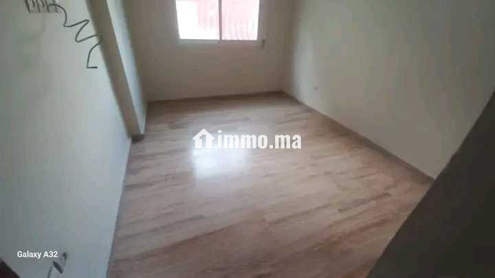 2 chambres salon vide derrière lycée Lyautey - Location Immobilier - Casablanca - photo 8