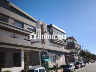 Appartement à vendre à Asilah. 2 chambres. Ascenseur et terrasse