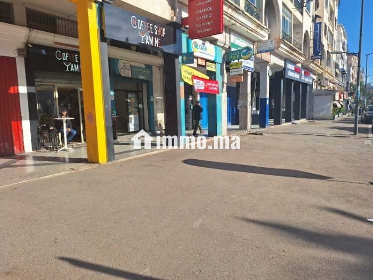 LOCAL SUR LE BD EN FACE TRMWAY OKABA - Location Immobilier - Casablanca - photo 1