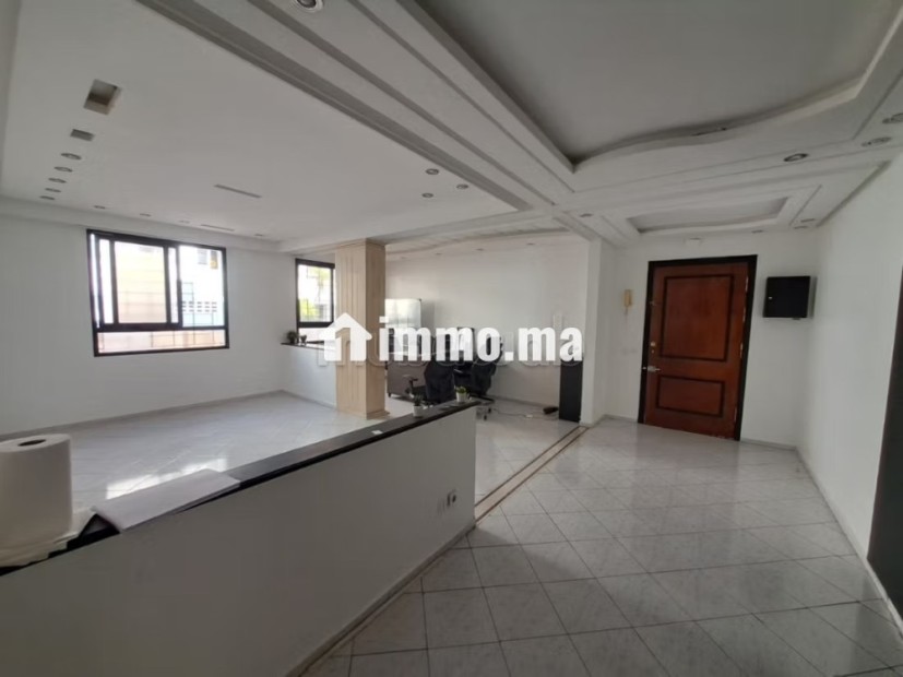 A Louer Appartement à usage bureau Diour Jamae - Location Immobilier - Rabat - photo 1
