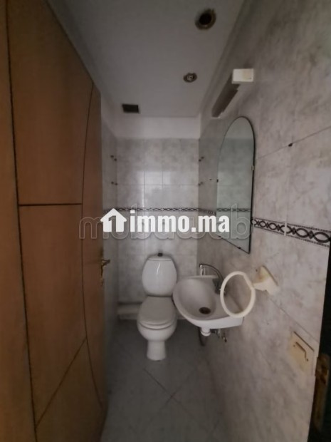 A Louer Appartement à usage bureau Diour Jamae - Location Immobilier - Rabat - photo 3