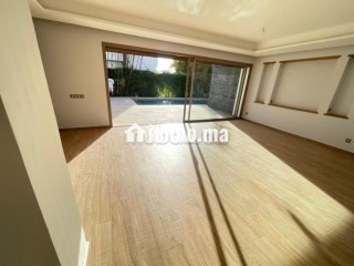 Belle Villa neuve moderne de 452m2 à louer - Villa à louer - Agadir