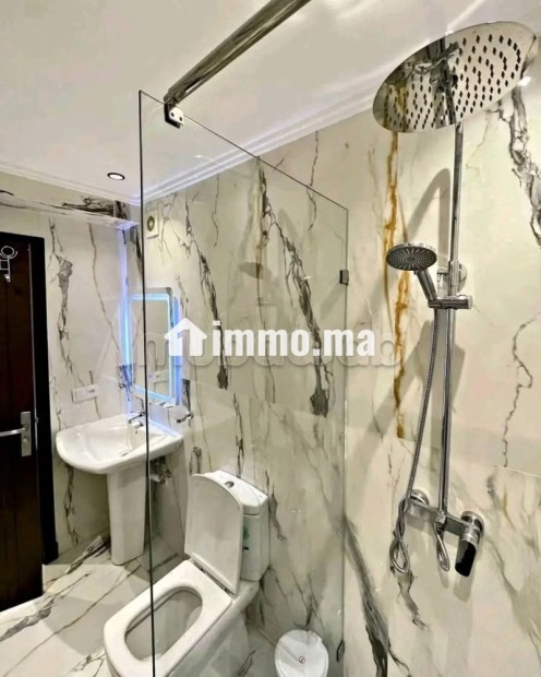 Appartement de vacances à louer à Le boulevard Mohammed V. Surface totale 85 m². Antenne parabolique et sécurité - Vente Immobilier - Essaouira - photo 2