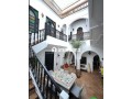 Riad de charme à 5 minutes de place - miniature 1