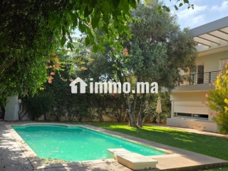 superbe-villa-a-louer-a-casablanca-finance-city-superficie-300-m2-meuble