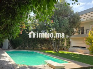 Superbe villa à louer à Casablanca Finance City. Superficie 300 m². Meublé - Villa à louer - Casablanca