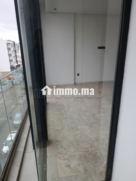 Superbe appartement à louer à Palmier. Surface de 48 m². Prestation de conciergerie, air conditionné - Location Immobilier - Casablanca - photo 3