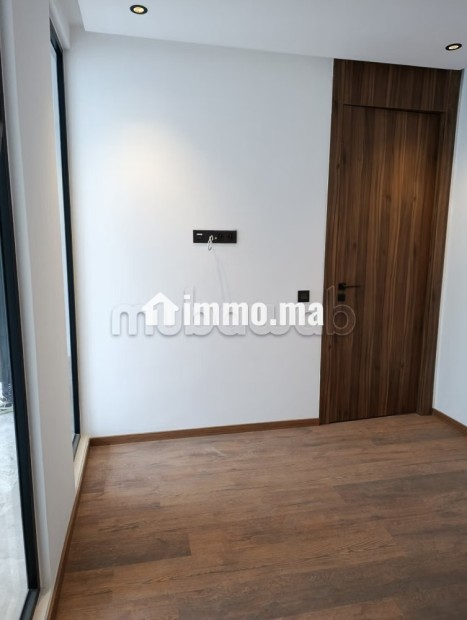 Superbe appartement à louer à Palmier. Surface de 48 m². Prestation de conciergerie, air conditionné - Location Immobilier - Casablanca - photo 5