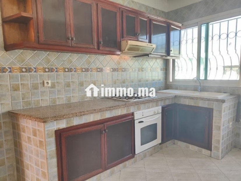 A louer appartement terrasse proche de lycée lyauty - Location Immobilier - Casablanca - photo 4