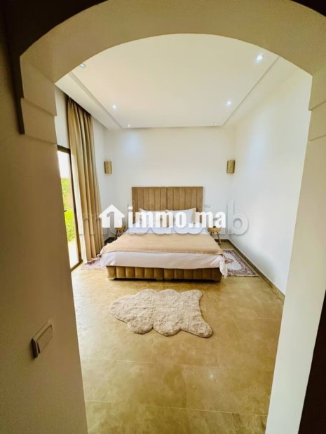 Villa contemporaine de plain pied meublée - Location Immobilier - Marrakech - photo 2