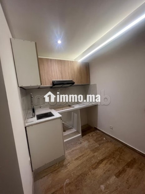 Appartement à louer à Aviation Mabella. 1 belle chambre. Cuisine équipée - Location Immobilier - Rabat - photo 3