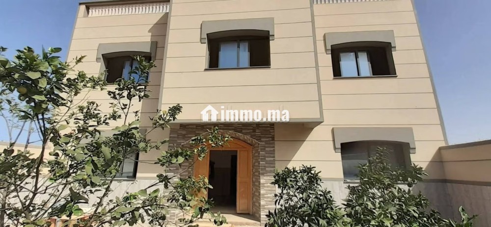 Somptueuse villa à vendre à Al Hoceima. 13 pièces. Bien meublé - Vente Immobilier - Al Hoceïma - photo 1