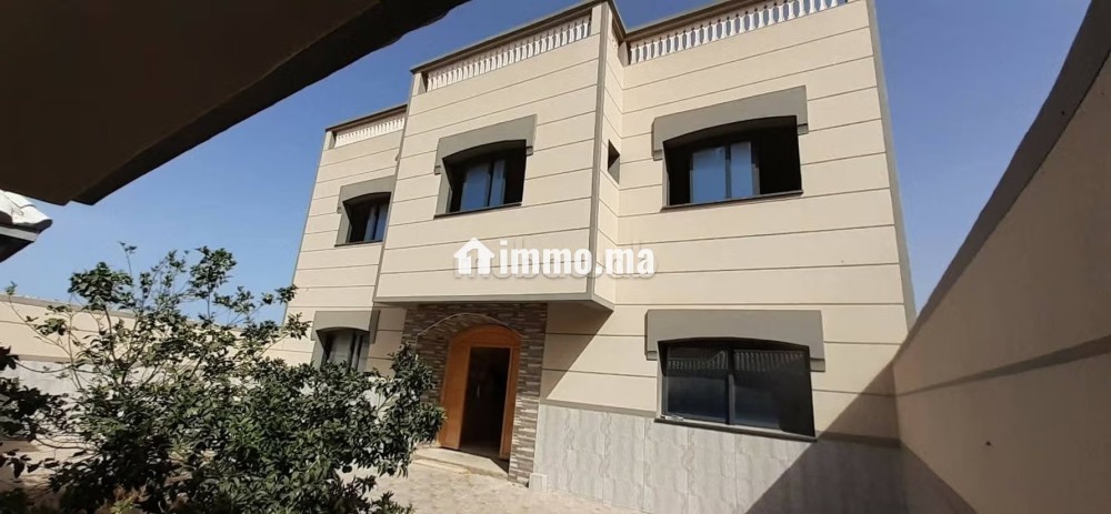 Somptueuse villa à vendre à Al Hoceima. 13 pièces. Bien meublé - Vente Immobilier - Al Hoceïma - photo 8