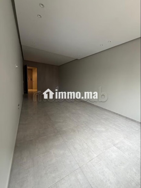 Appartement en location à Ferme Bretonne Hay Arraha. 2 belles chambres. Ascenseur et places de parking - Location Immobilier - Casablanca - photo 2