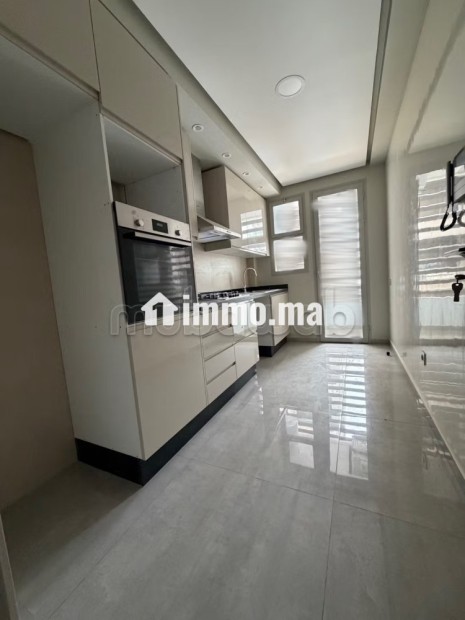 Appartement en location à Ferme Bretonne Hay Arraha. 2 belles chambres. Ascenseur et places de parking - Location Immobilier - Casablanca - photo 3